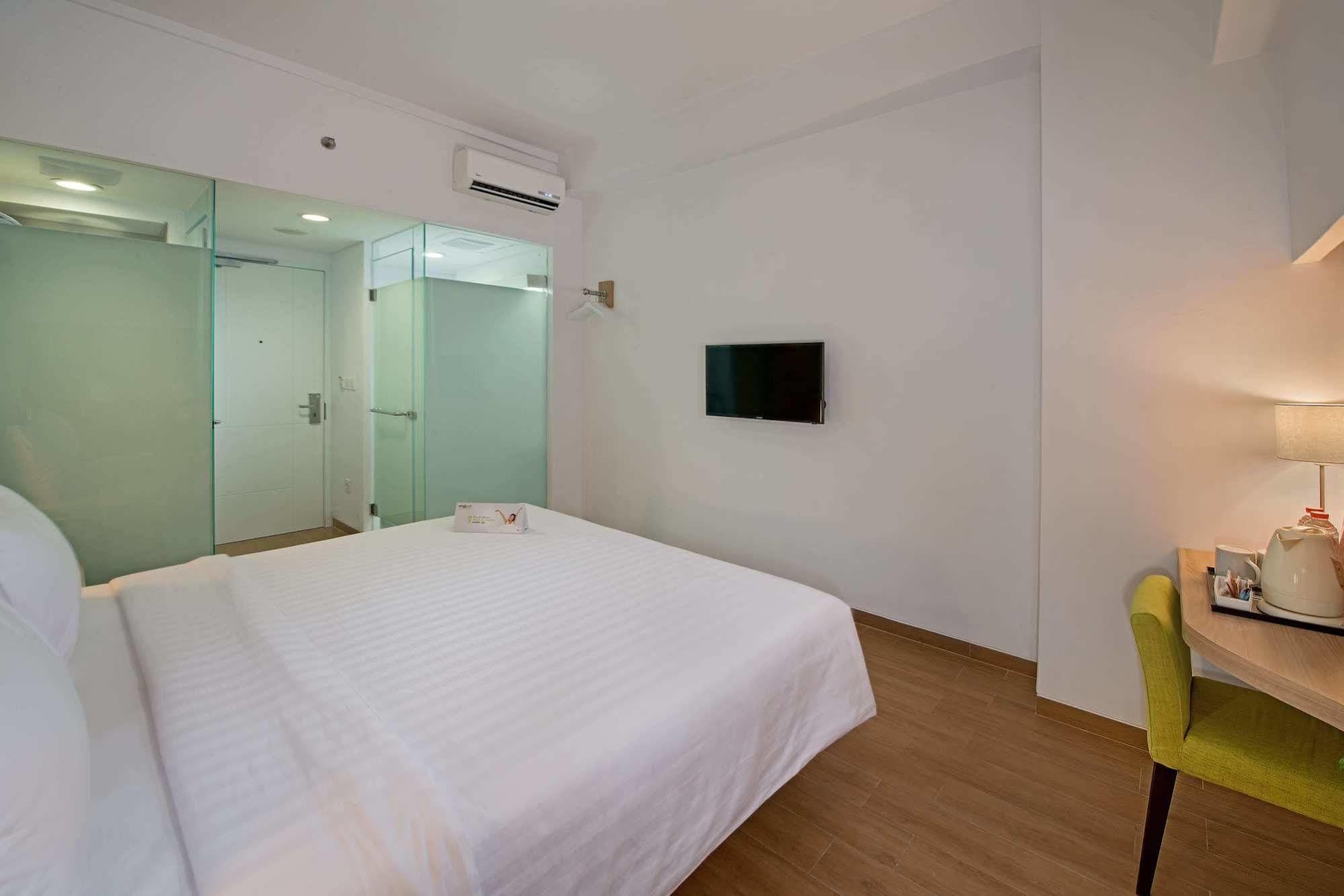 Whiz Prime Hotel Pajajaran Bogor Exterior foto